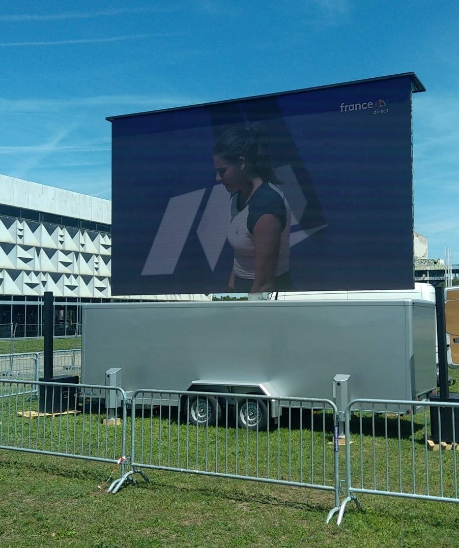 LM21 BEAM fan zone rugby